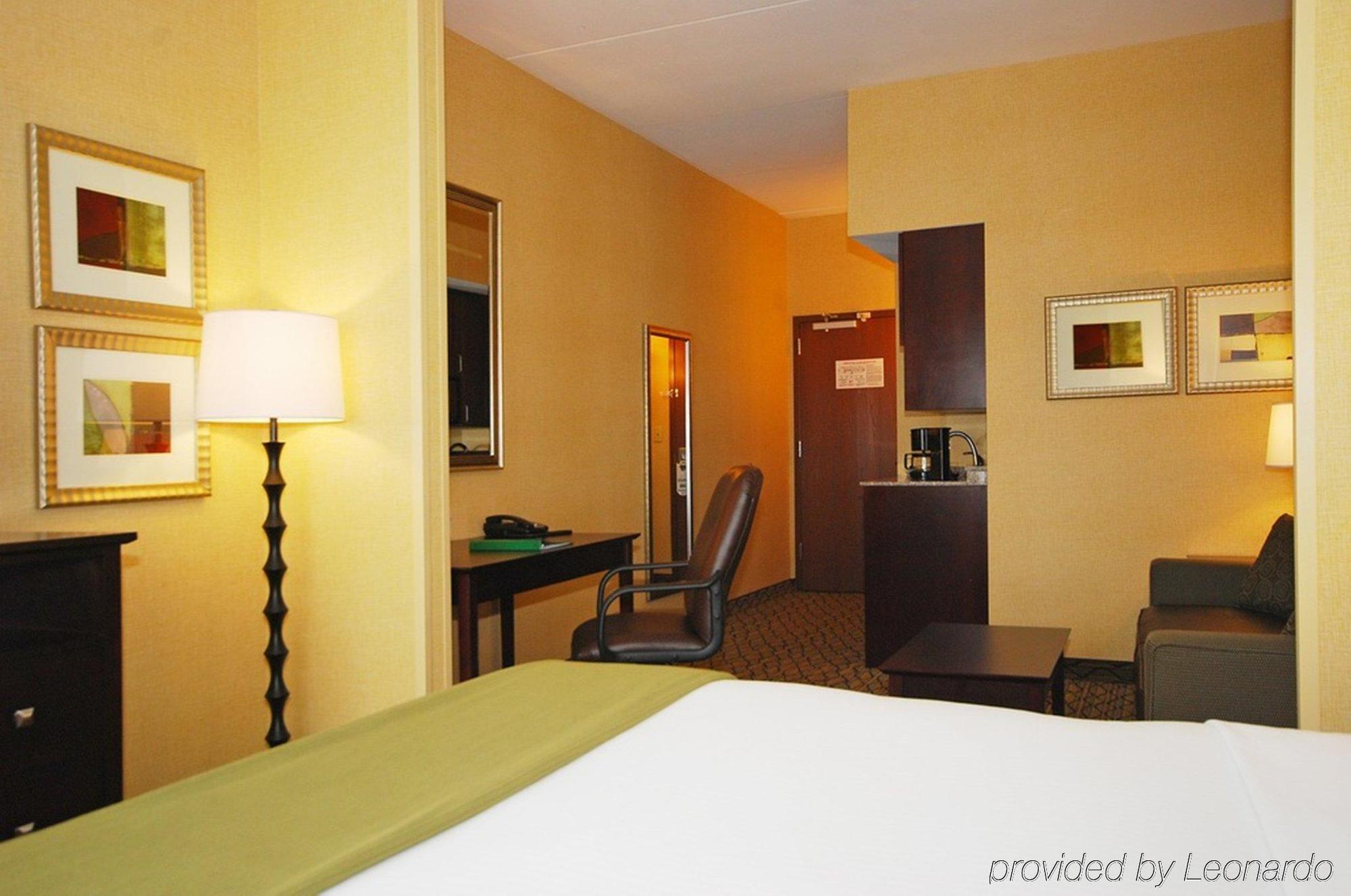 Holiday Inn Express And Suites Kittanning, An Ihg Hotel Ngoại thất bức ảnh