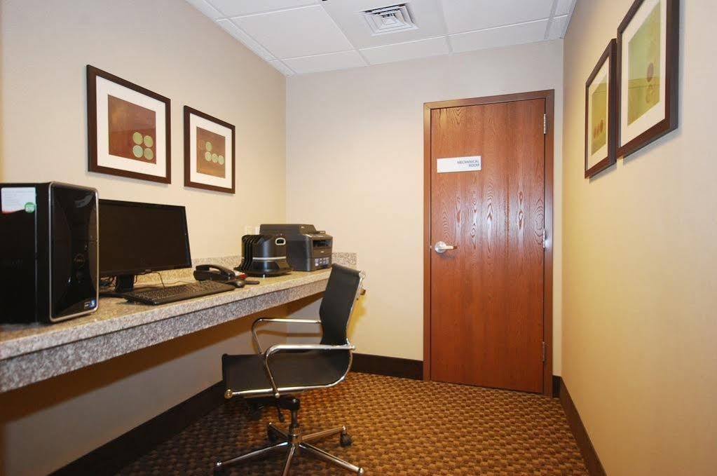 Holiday Inn Express And Suites Kittanning, An Ihg Hotel Ngoại thất bức ảnh