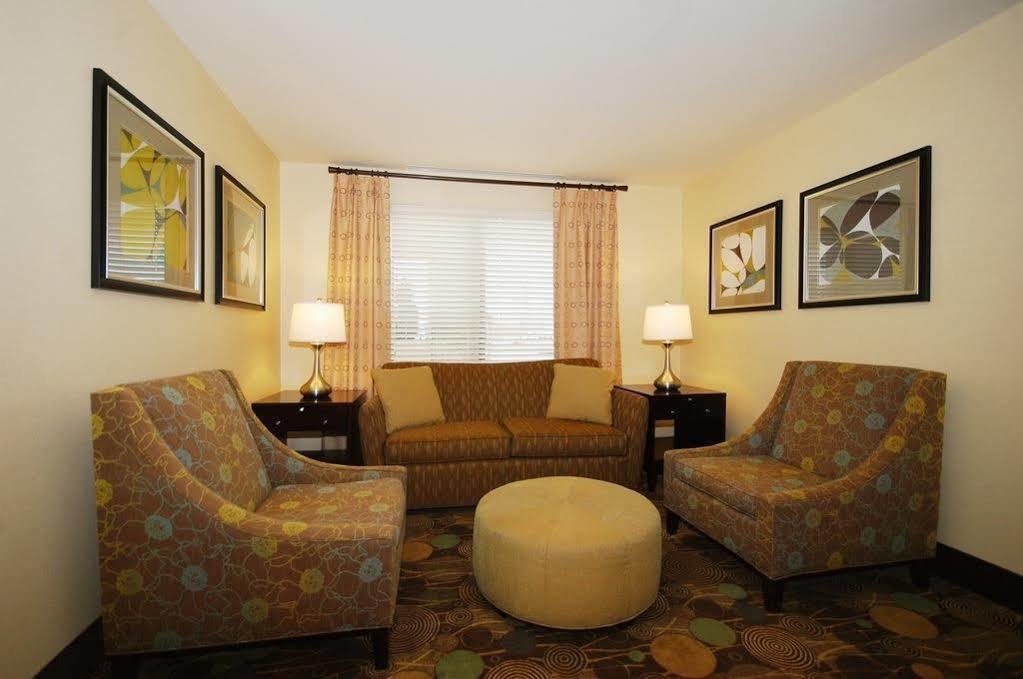 Holiday Inn Express And Suites Kittanning, An Ihg Hotel Ngoại thất bức ảnh
