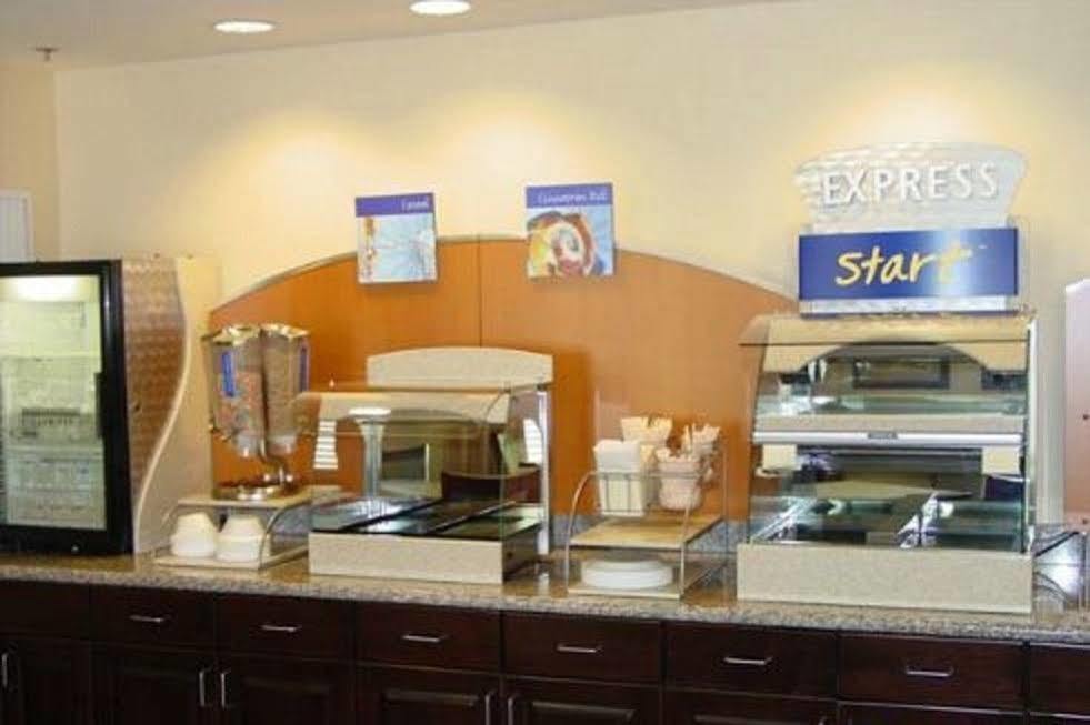 Holiday Inn Express And Suites Kittanning, An Ihg Hotel Ngoại thất bức ảnh