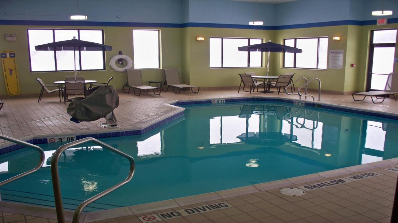 Holiday Inn Express And Suites Kittanning, An Ihg Hotel Ngoại thất bức ảnh