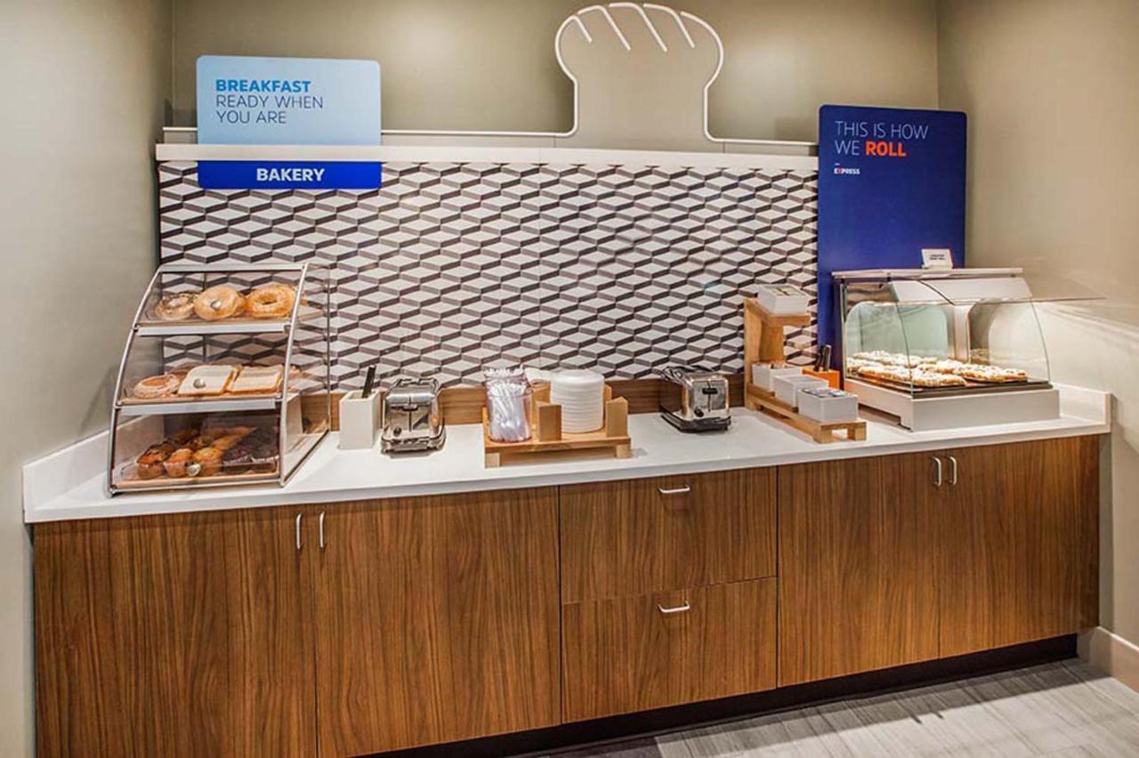 Holiday Inn Express And Suites Kittanning, An Ihg Hotel Ngoại thất bức ảnh